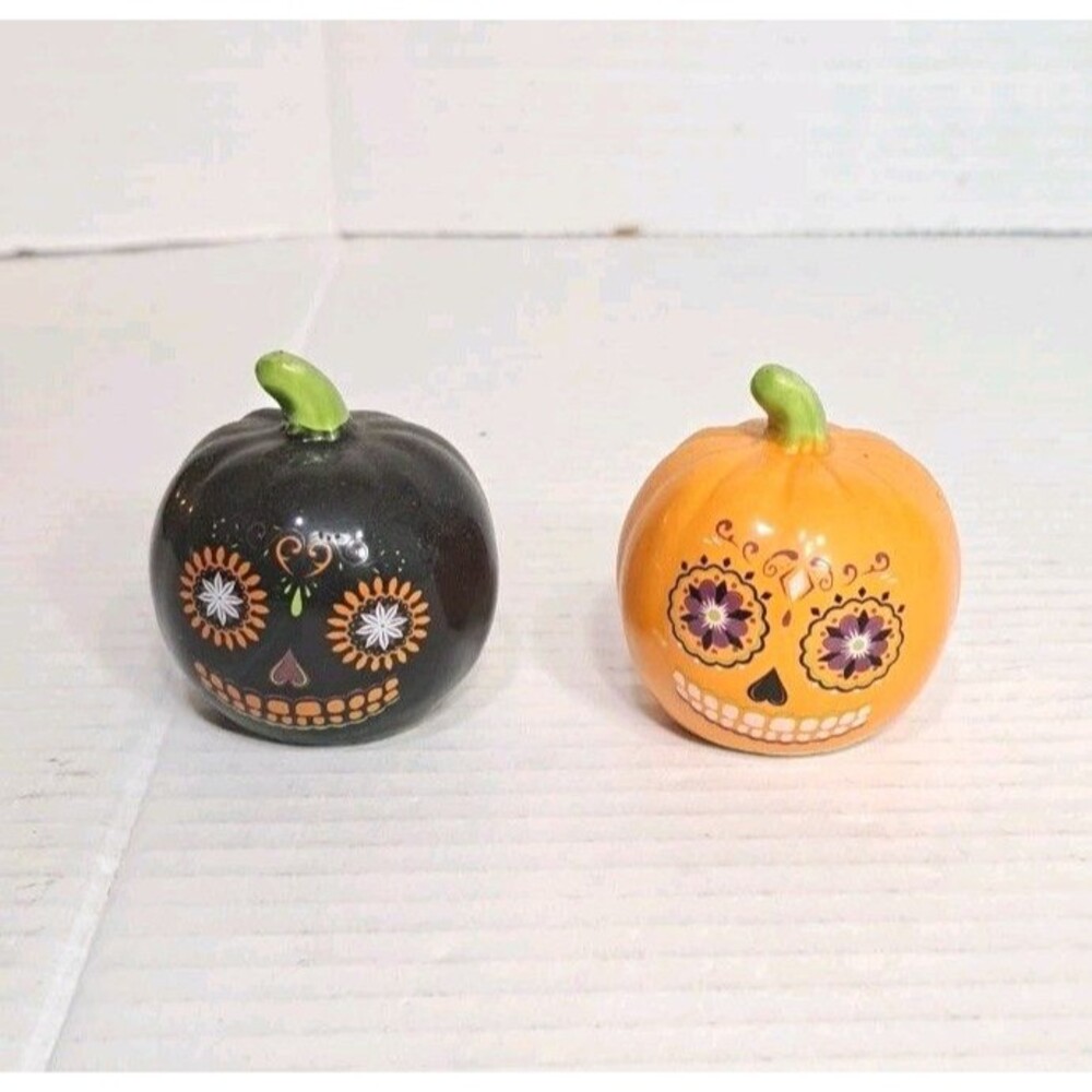 Day of the Dead Pumpkin Salt & Pepper Shakers Ceramic 2" Halloween Decor Set